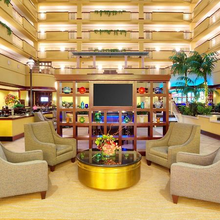 Embassy Suites By Hilton Ларедо Екстериор снимка